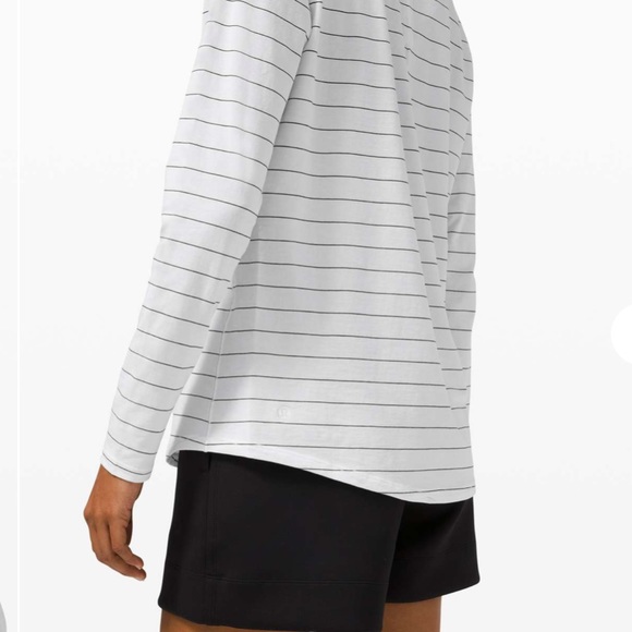 ❤️ Lululemon Ever Ready Long Sleeve Stripe Shirt Size 4 NWT - Picture 4 of 12